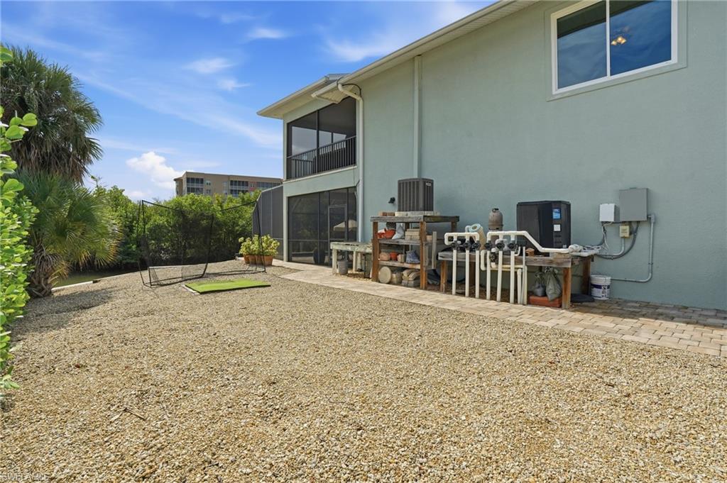48 Fairview Blvd Property Photo 42