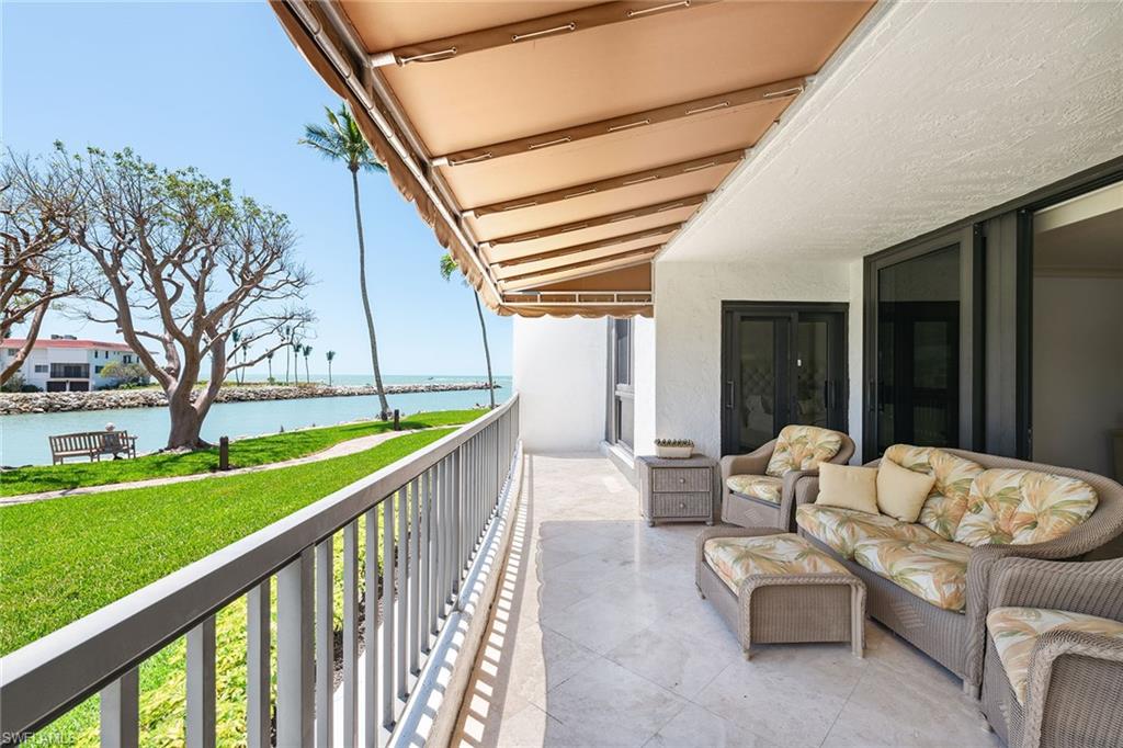 2310 Gulf Shore Blvd N 112 Property Photo 1