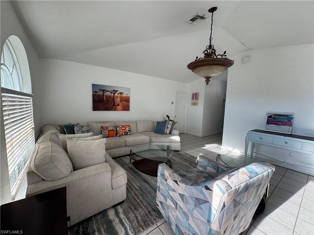 3495 Everglades Blvd Property Photo 8