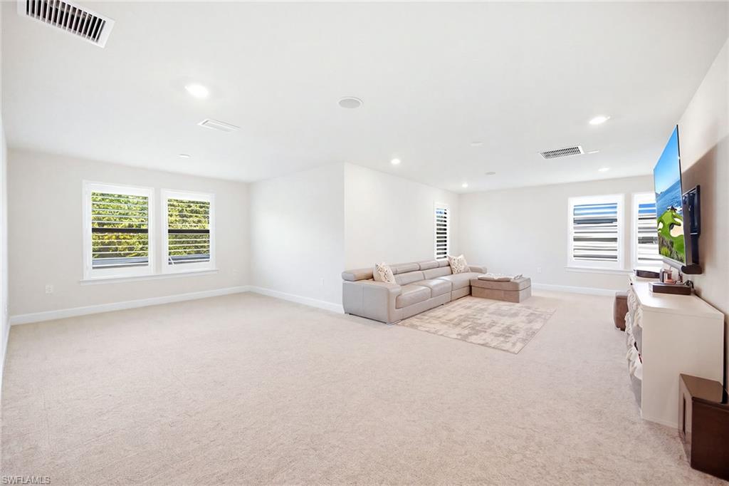 6825 Greenbriar Ct Property Photo 23