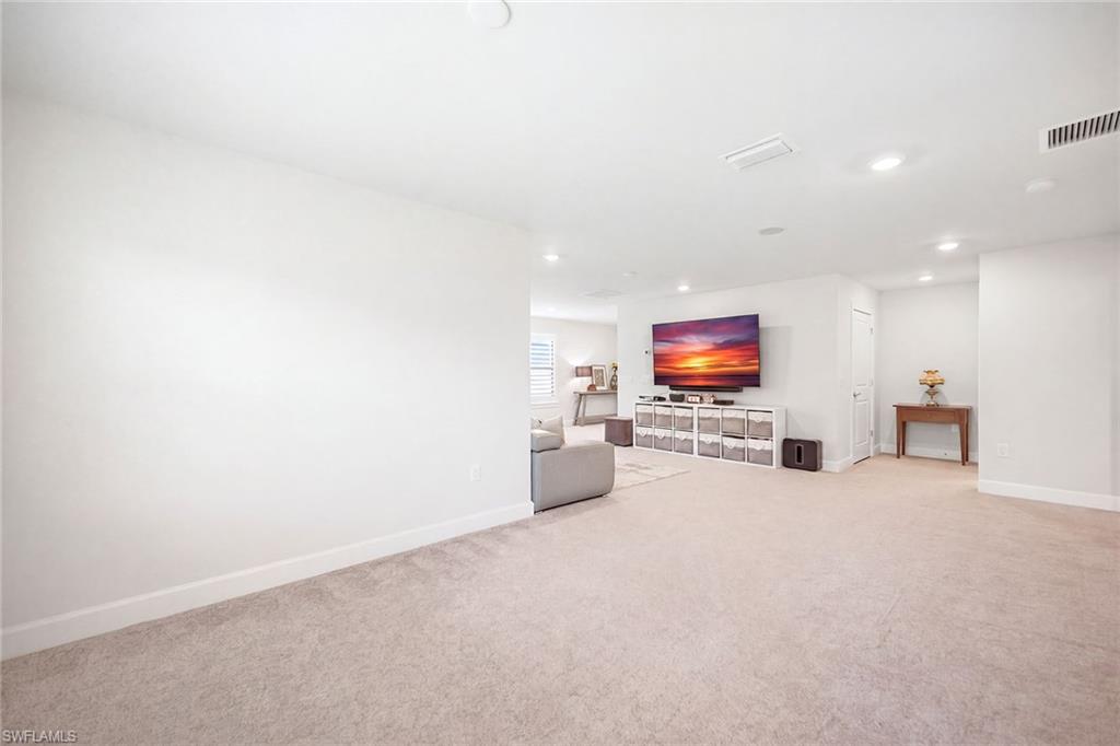 6825 Greenbriar Ct Property Photo 27