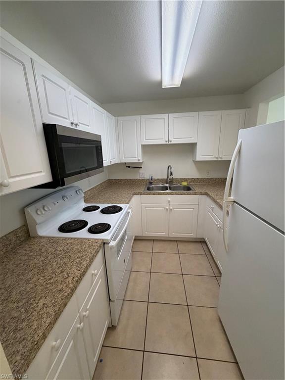 3627 9th Pl Property Photo 3