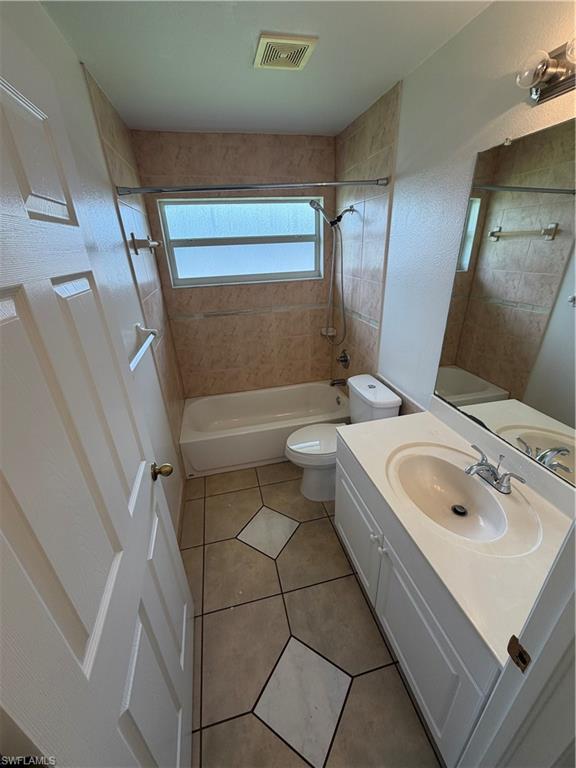 3627 9th Pl Property Photo 6