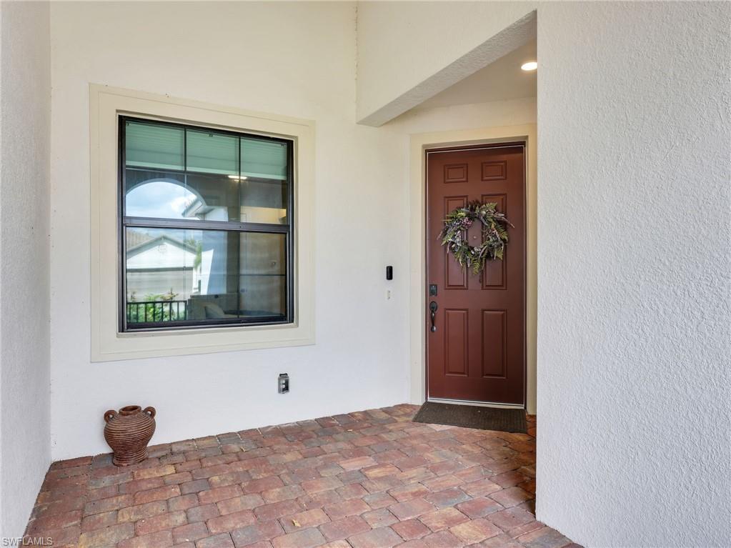 17502 Caravita Ln Property Photo 6