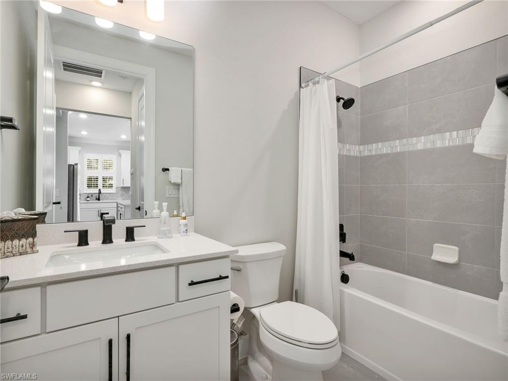 17502 Caravita Ln Property Photo 21