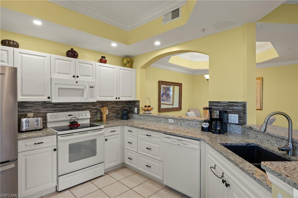 4690 Turnberry Lake Dr 102 Property Photo 10