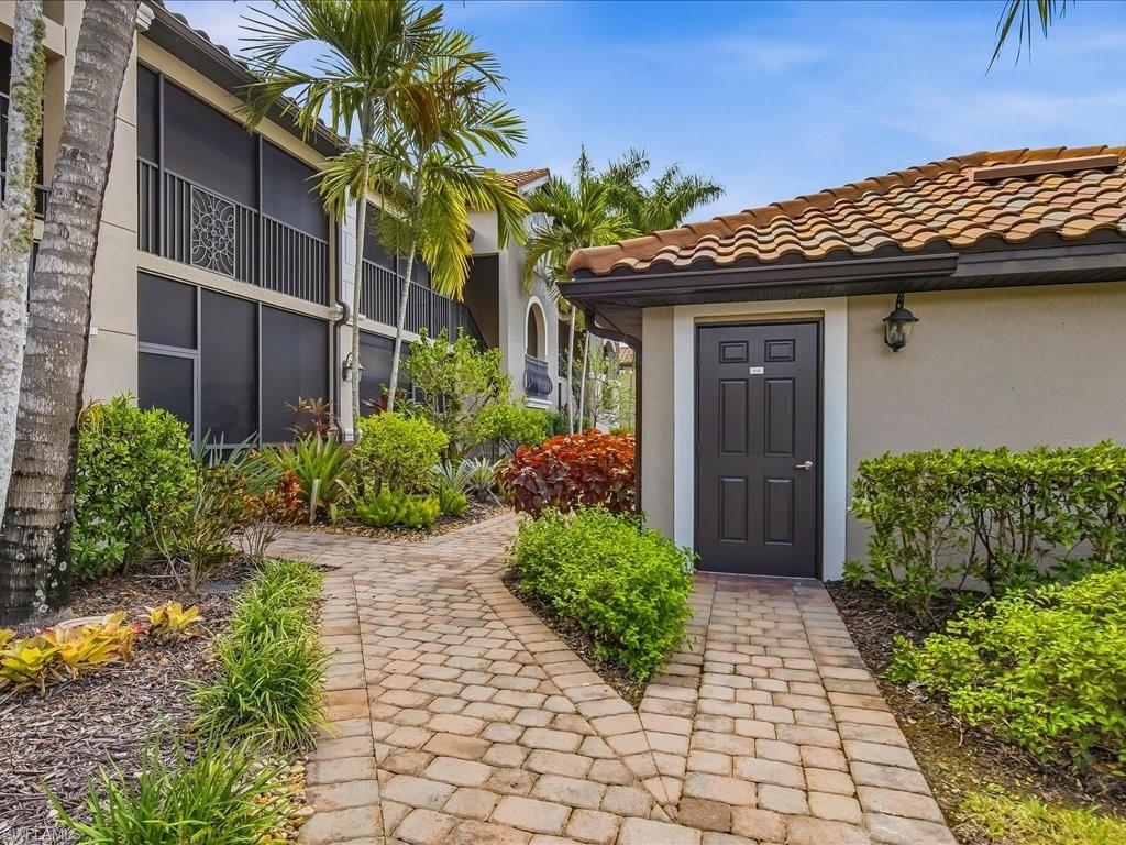 9840 Venezia Cir 815 Property Photo 1
