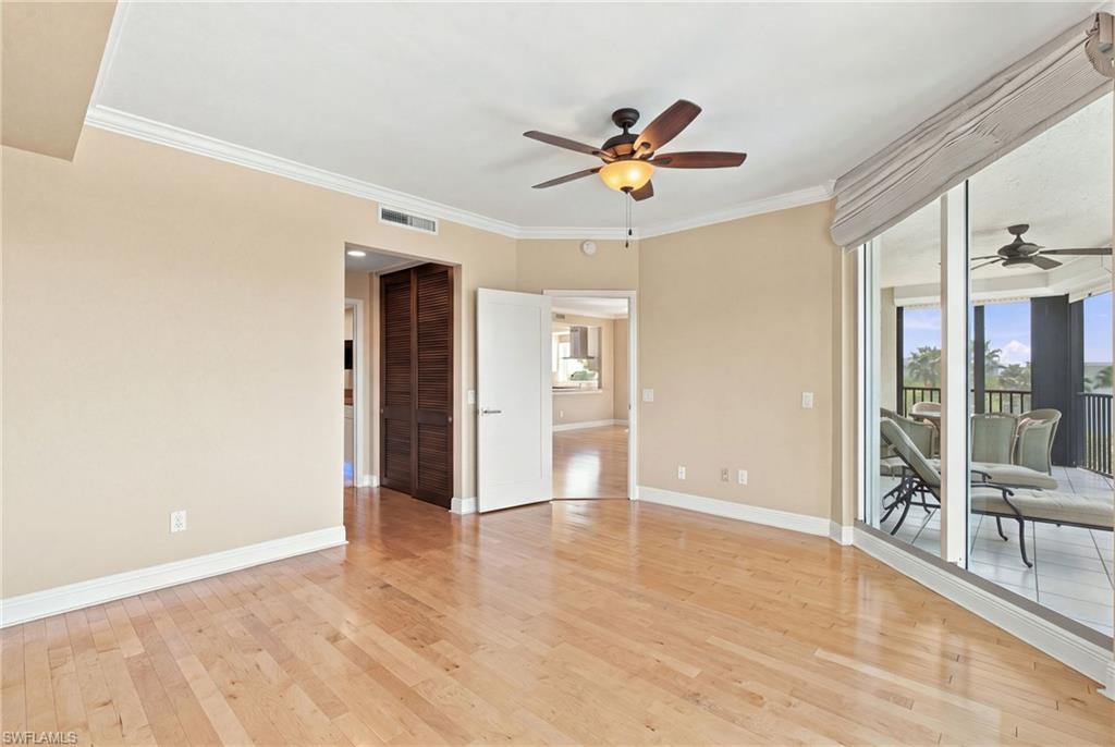 430 Cove Tower Dr 501 Property Photo 14