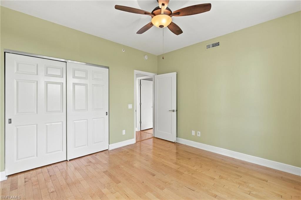 430 Cove Tower Dr 501 Property Photo 21