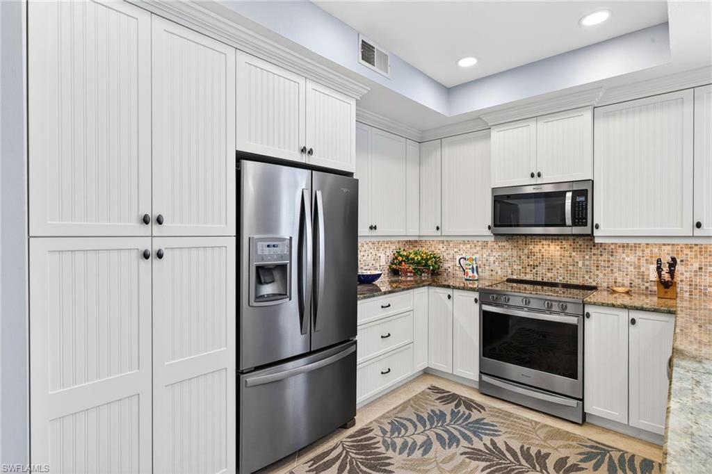 20930 Island Sound Cir 201 Property Photo 9