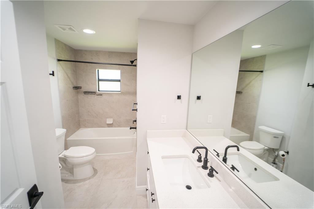 11251 Dean St 53 Property Photo 9