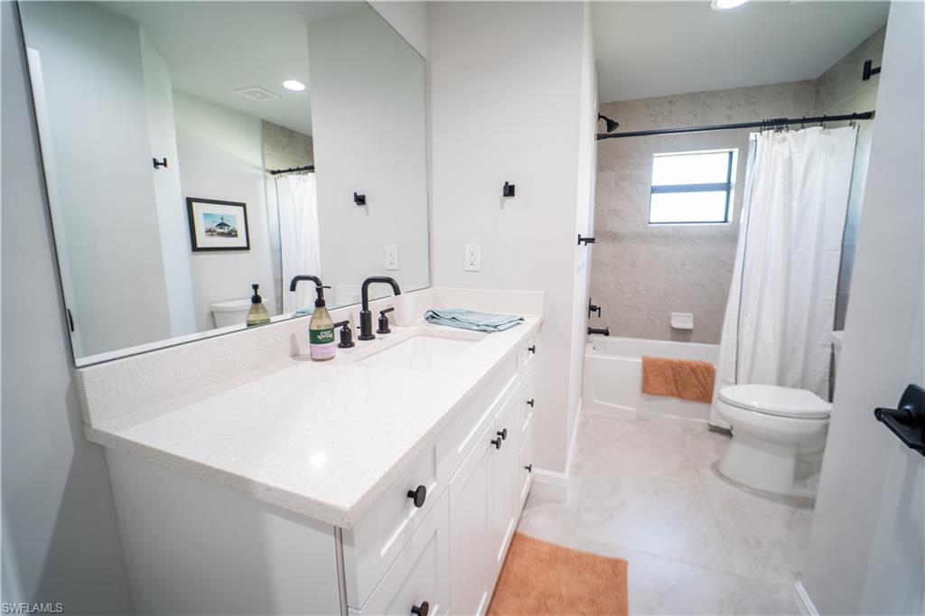 11253 Dean St 53 Property Photo 10