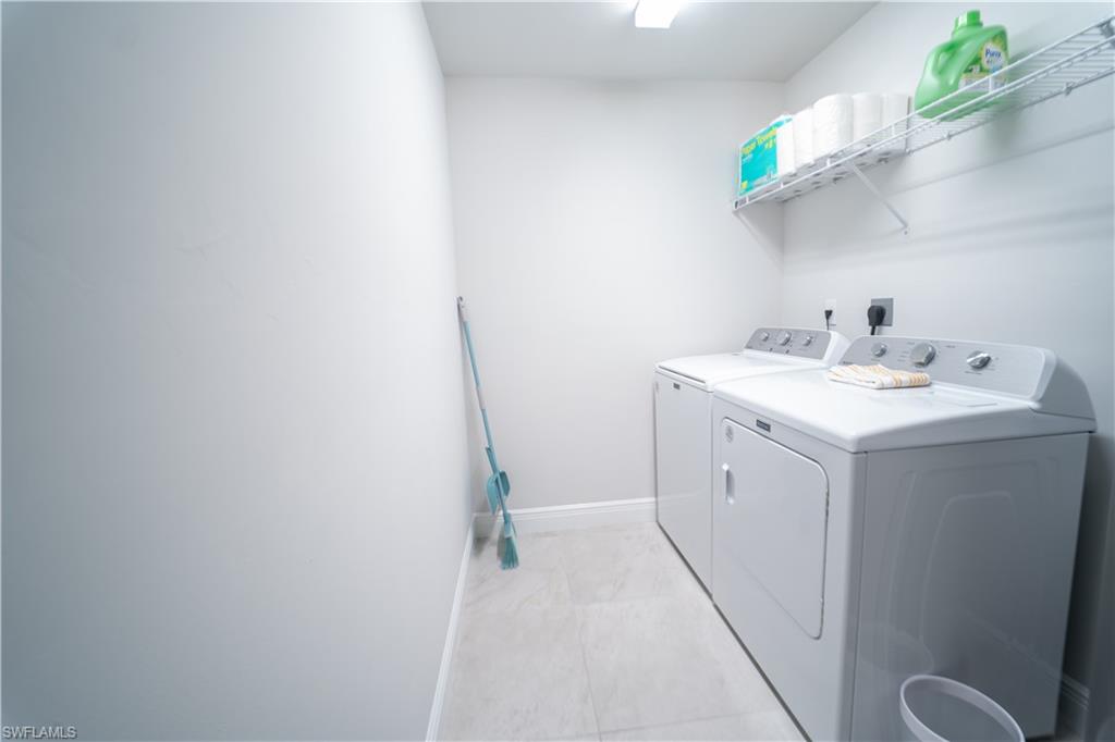 11253 Dean St 53 Property Photo 13