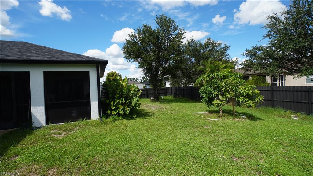 3039 6th Ct Property Photo 8