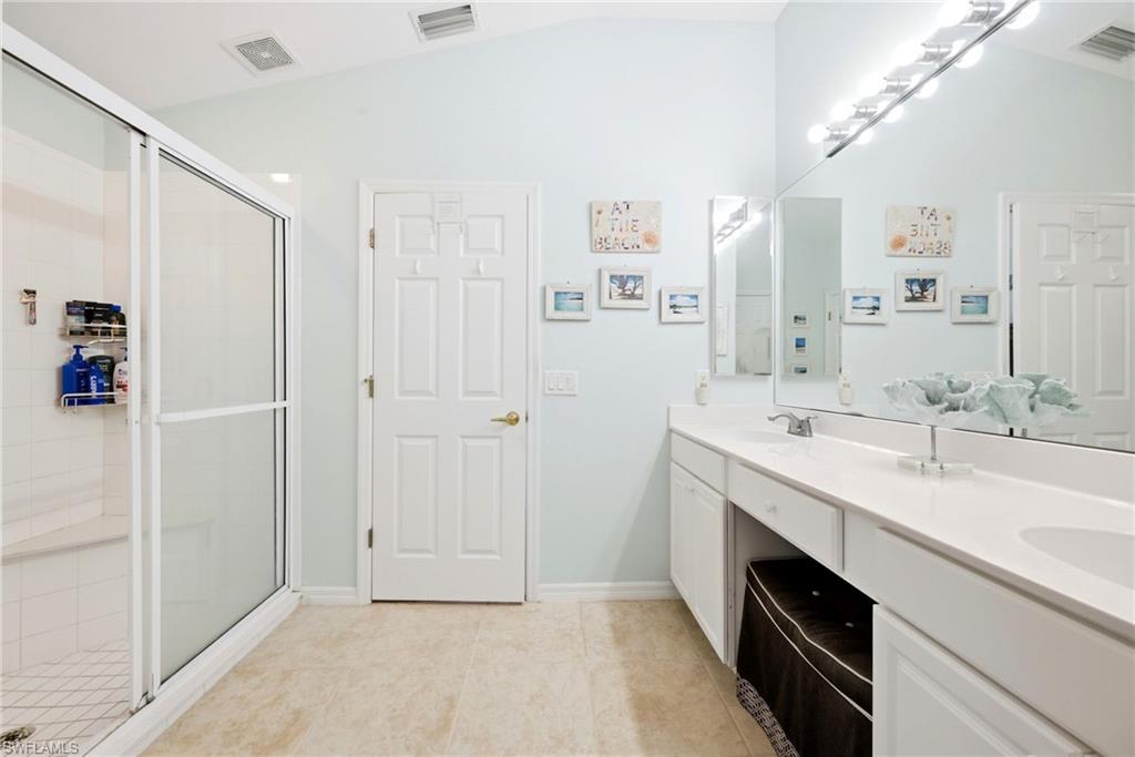 10038 Oakhurst Way Property Photo 13