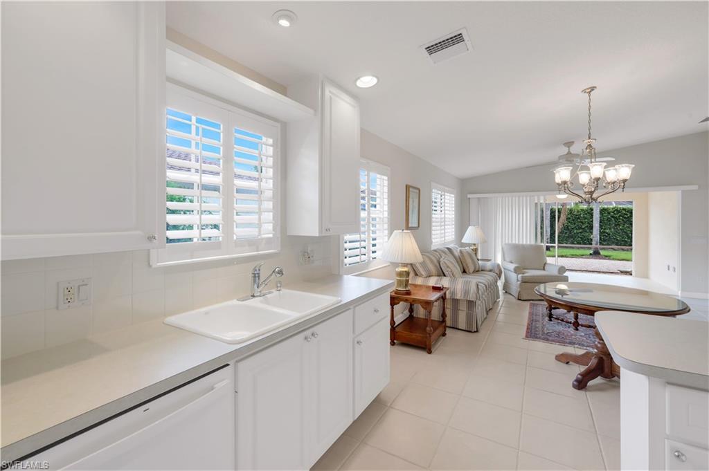4892 Lasqueti Way Property Photo 11