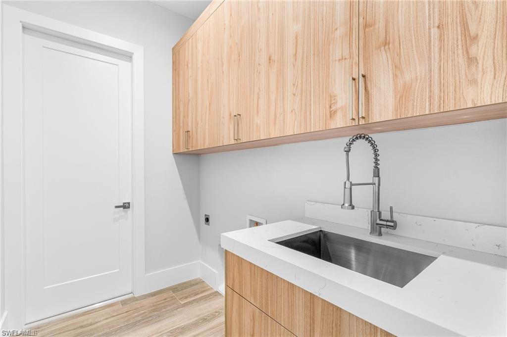 653 107th Ave N Property Photo 27
