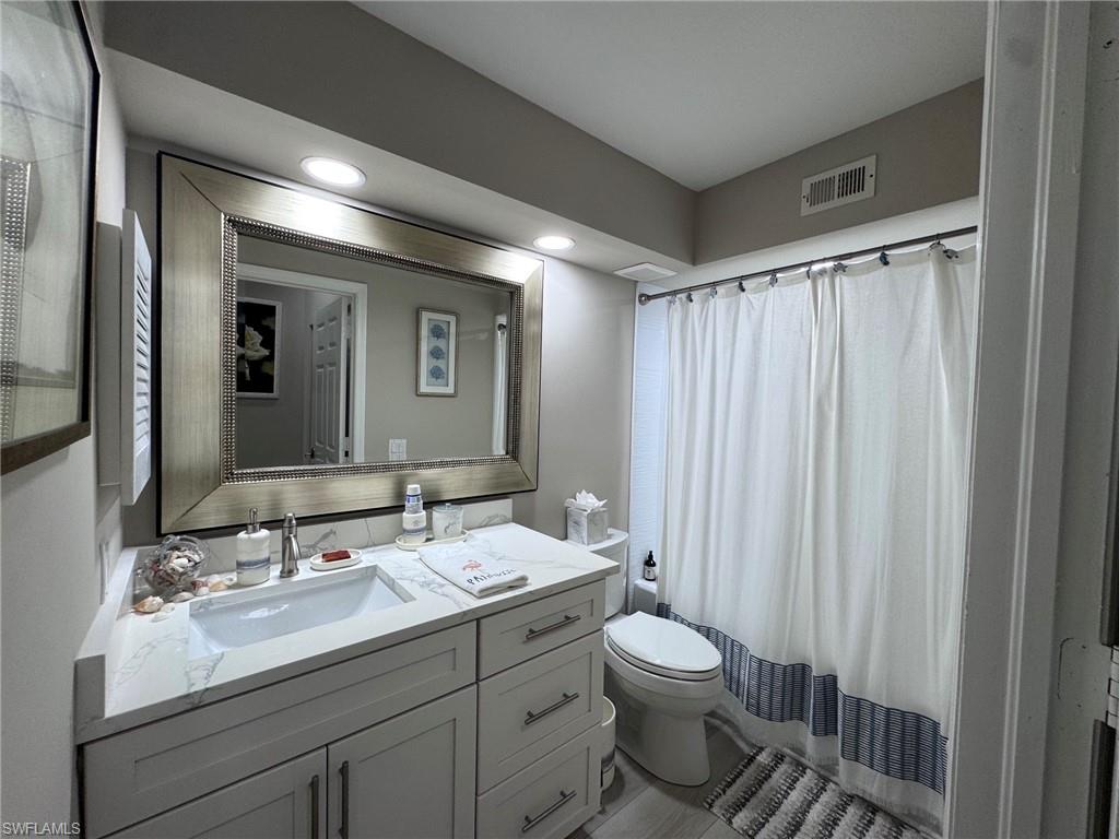 6800 Satinleaf Rd S 204 Property Photo 20