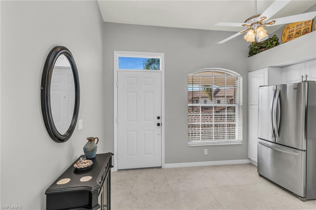162 Newport Dr 1208 Property Photo 4