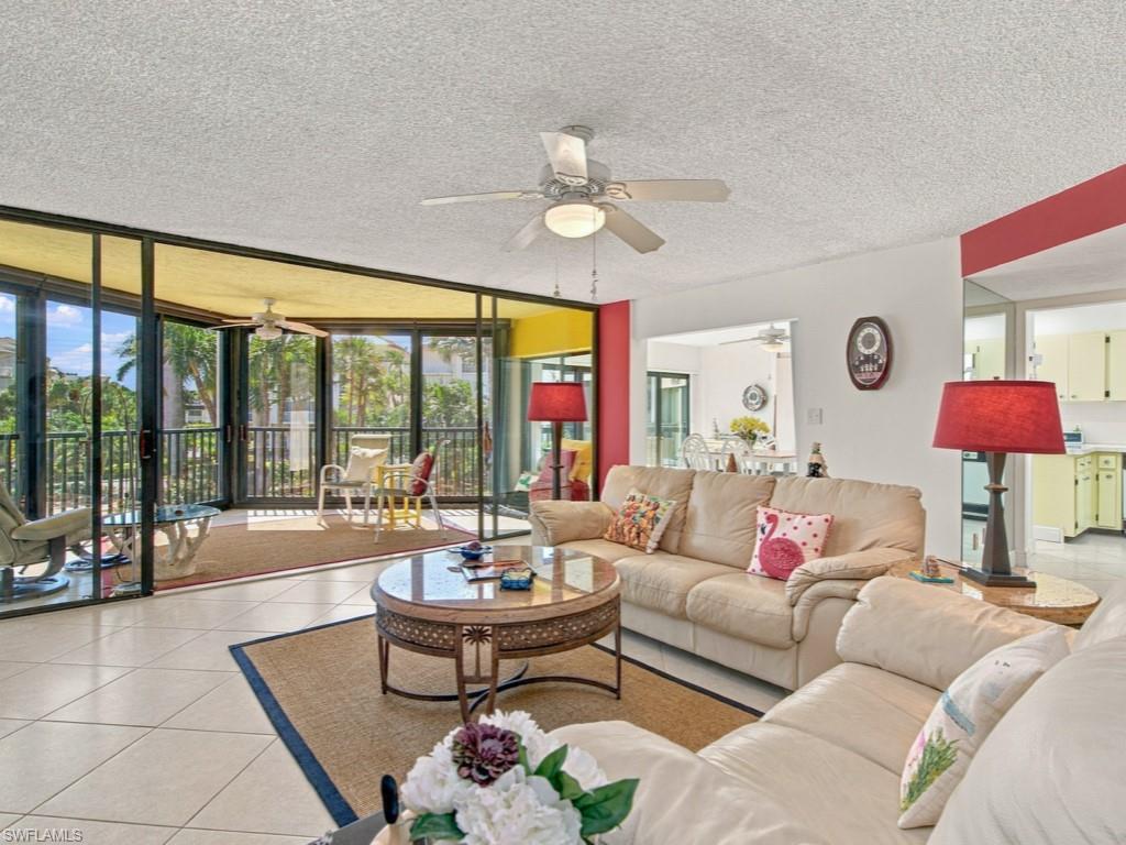 845 Collier Ct 203 Property Photo 6
