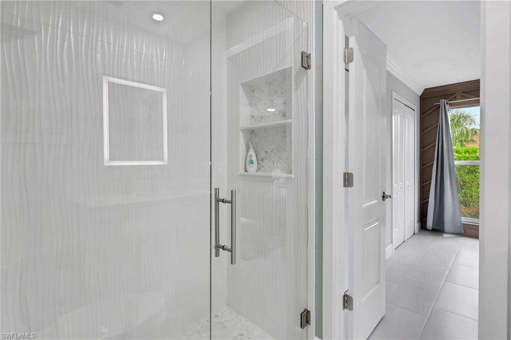 6303 Royal Woods Dr Property Photo 20