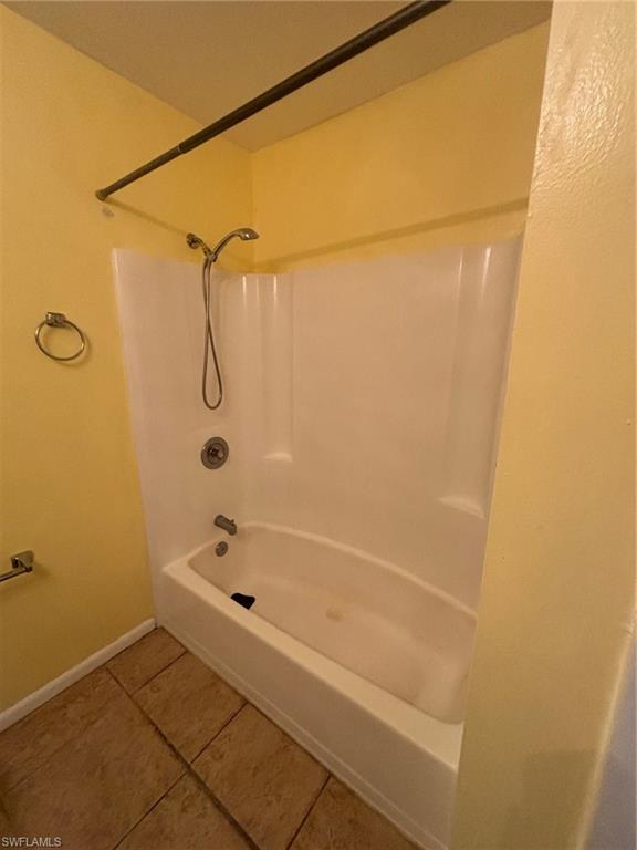 5386 16th Pl Sw F-4 Property Photo 9