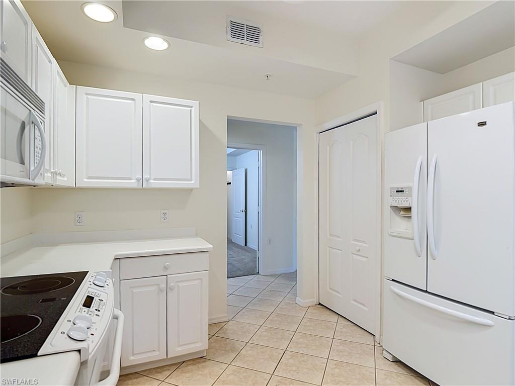 3545 Laurel Greens Ln N 103 Property Photo 20