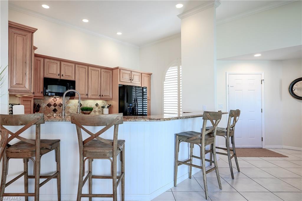 613 Beachwalk Cir J-204 Property Photo 12