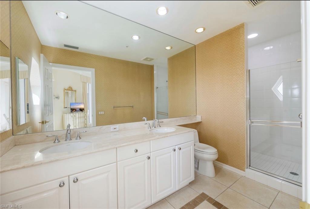 7575 Pelican Bay Blvd 1808 Property Photo 30