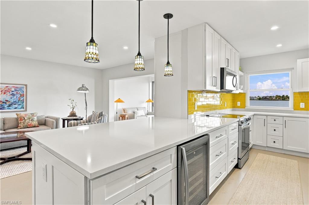 3400 Gulf Shore Blvd N O1 Property Photo 11