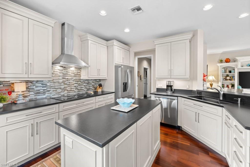 5075 Yacht Harbor Dr 103 Property Photo 8