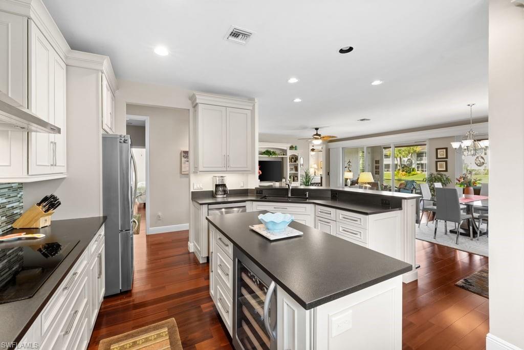 5075 Yacht Harbor Dr 103 Property Photo 11