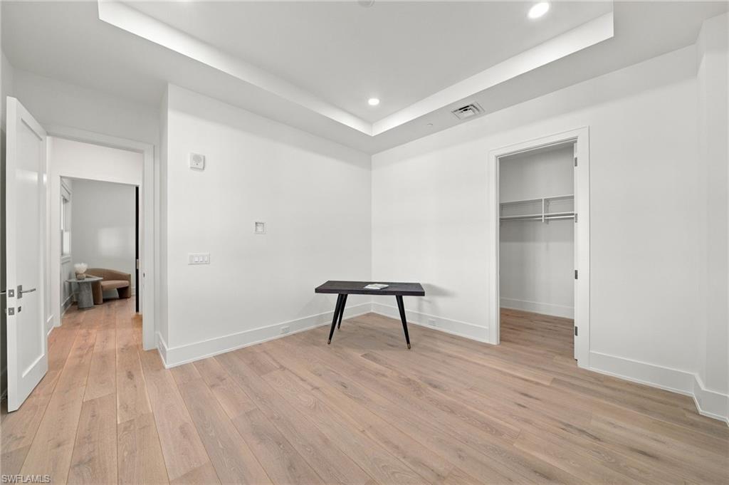 82 9th St S 205 Property Photo 21