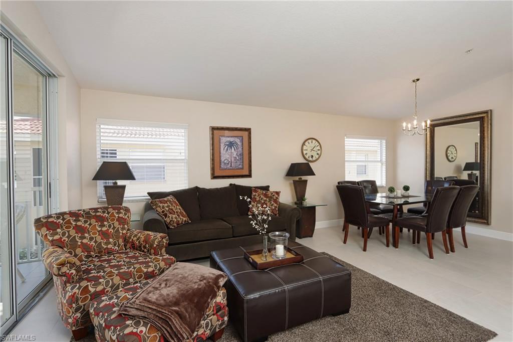 6544 Huntington Lakes Cir 204 Property Photo 6
