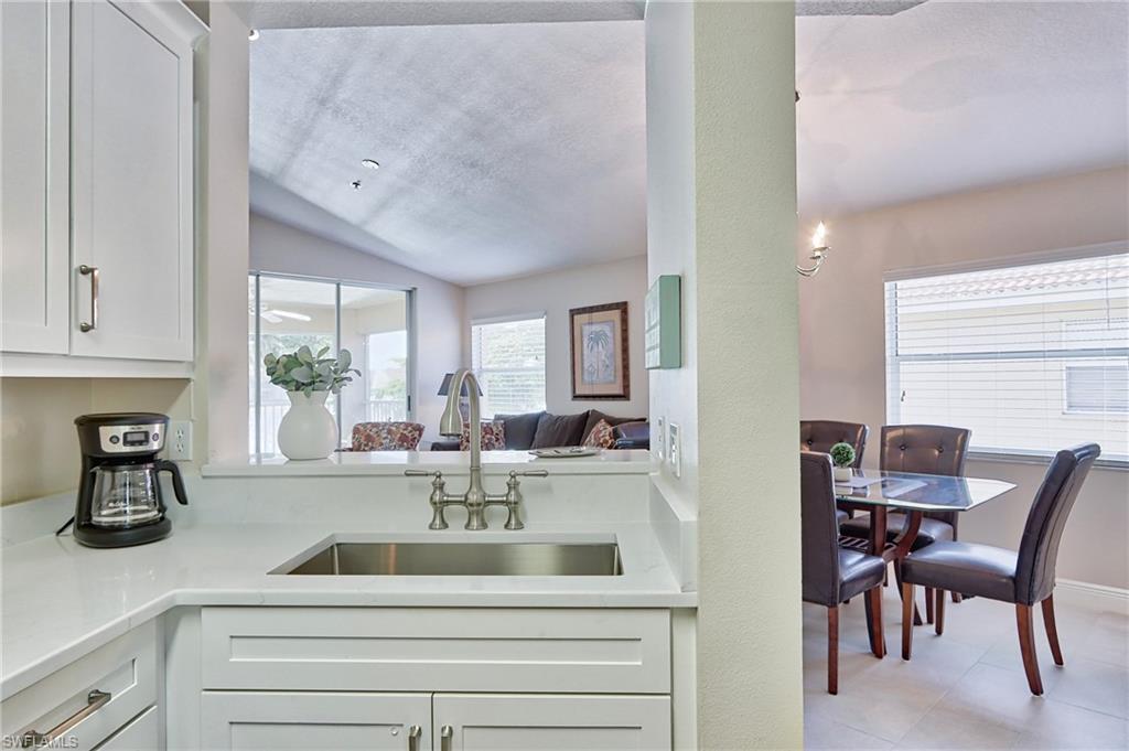 6544 Huntington Lakes Cir 204 Property Photo 10