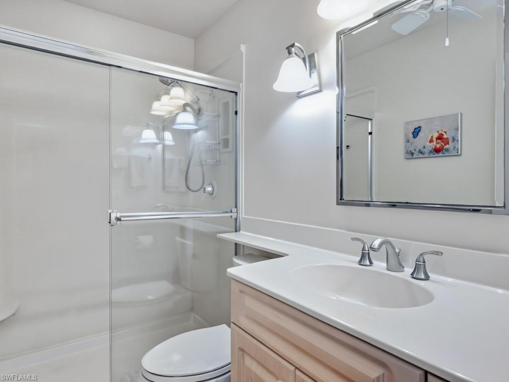525 Seaview Ct M4 Property Photo 15