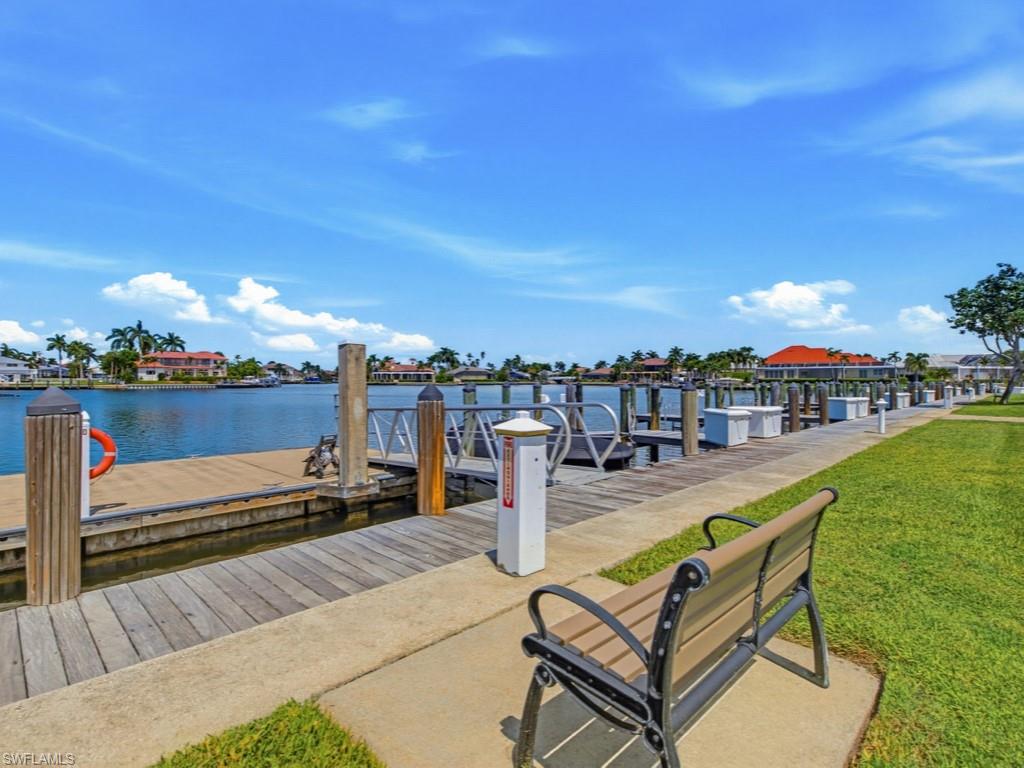 525 Seaview Ct M4 Property Photo 25