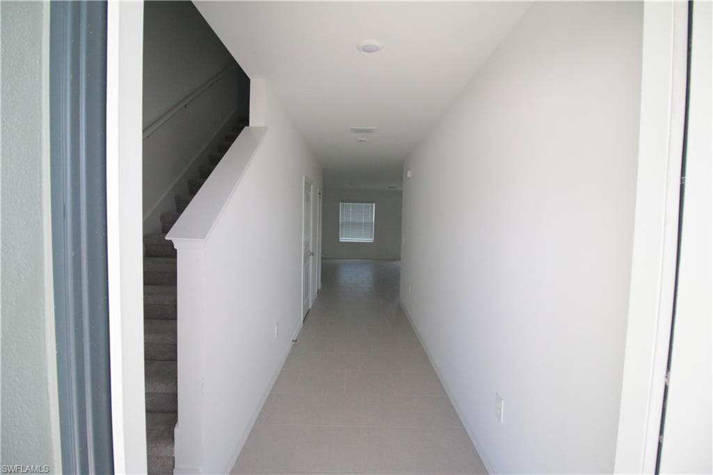 19619 Fairhill Ct Property Photo 5