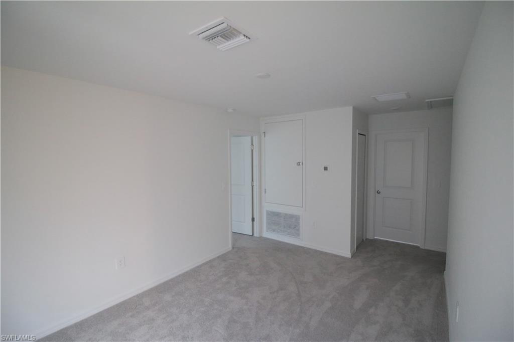 19619 Fairhill Ct Property Photo 22