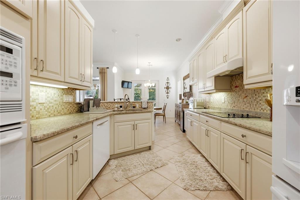 3626 Grand Cypress Dr Property Photo 5