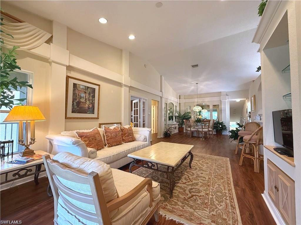 6580 Huntington Lakes Cir 202 Property Photo 5
