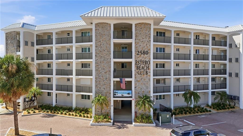 2580 Estero Blvd 15 Property Photo 44