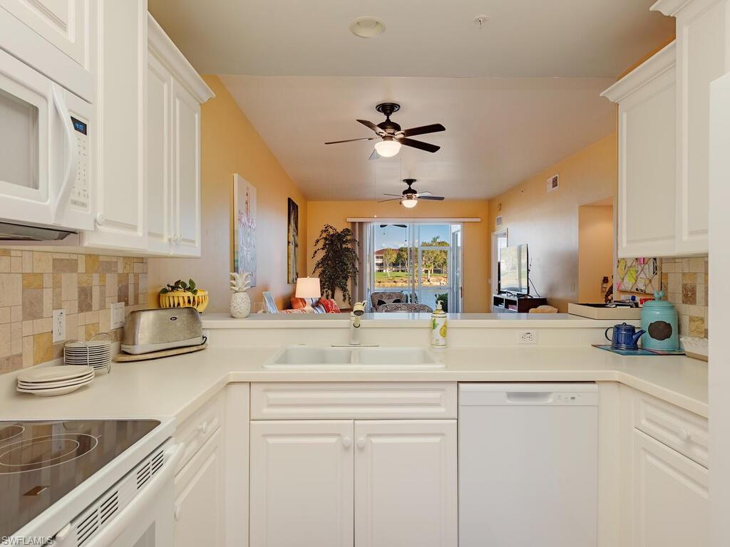 2840 Cypress Trace Cir 1917 Property Photo 5