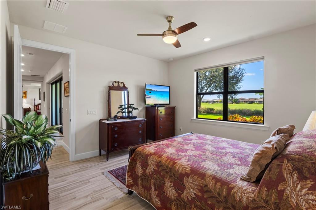 6483 Holiman Way Property Photo 14