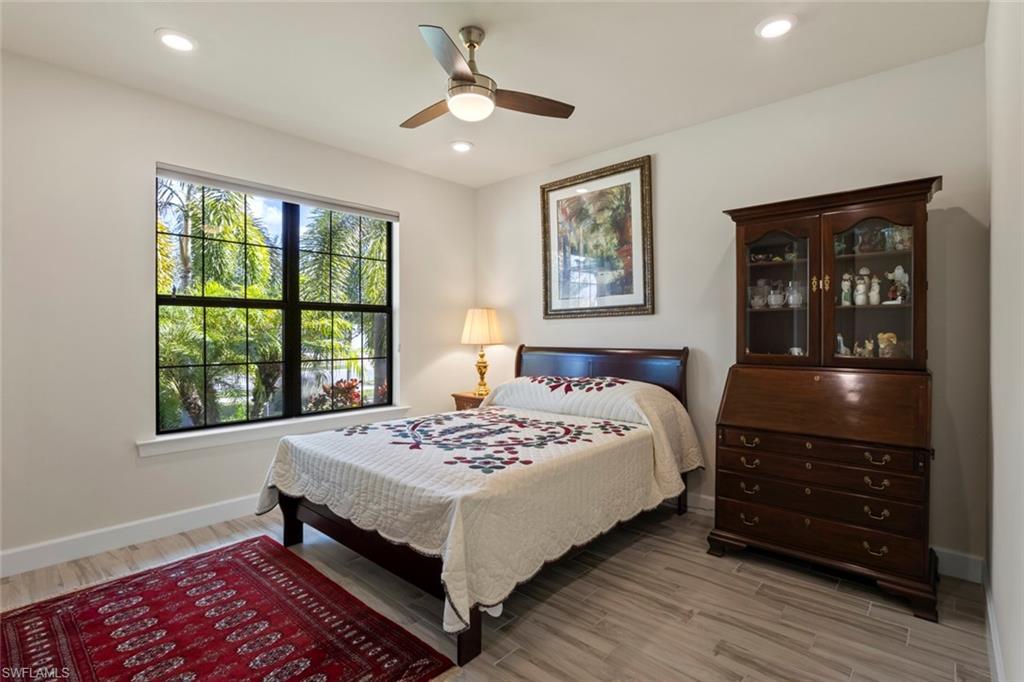 6483 Holiman Way Property Photo 15