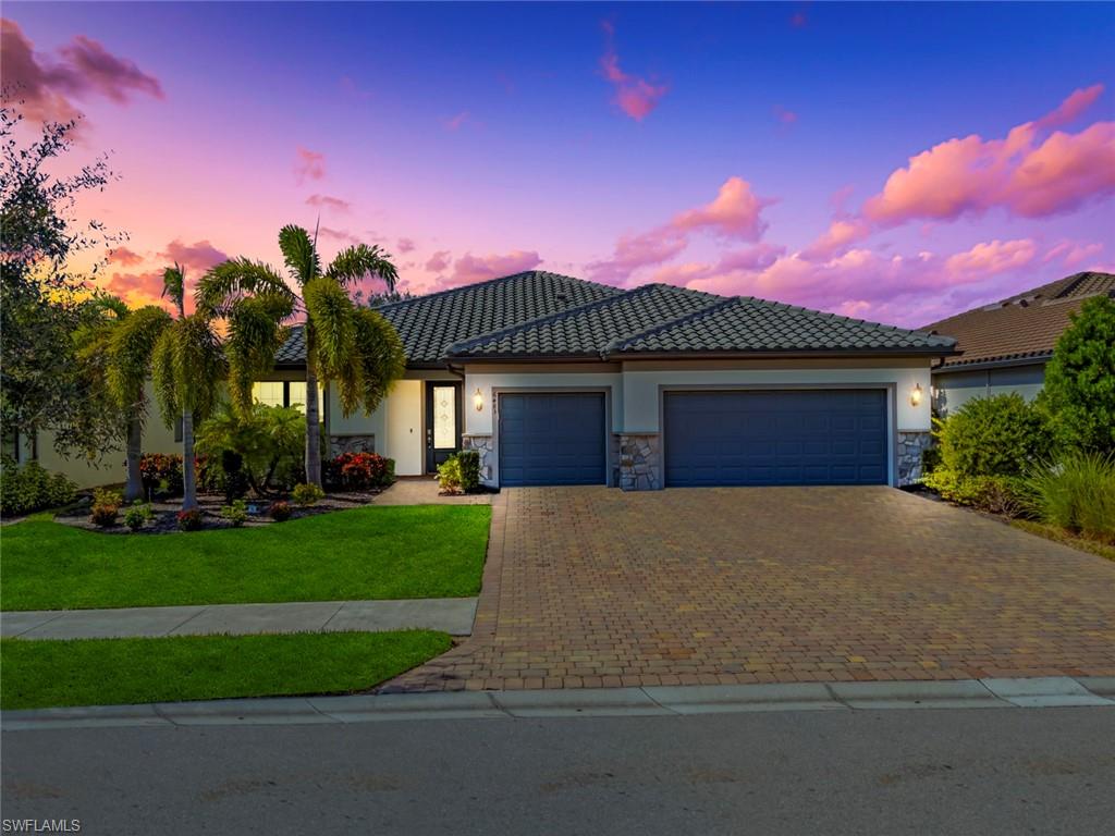 6483 Holiman Way Property Photo 23