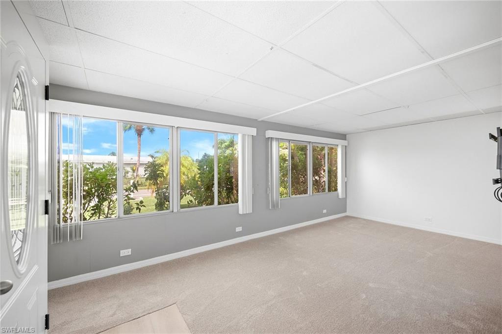 483 Riviera Blvd W Property Photo 12