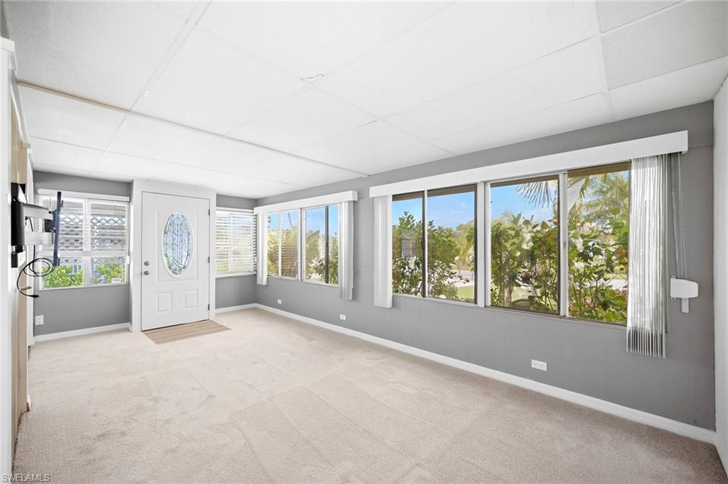 483 Riviera Blvd W Property Photo 13