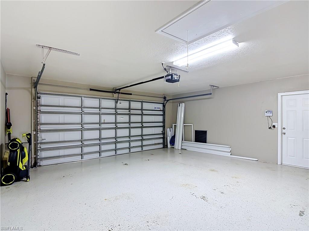 928 52nd St Property Photo 22