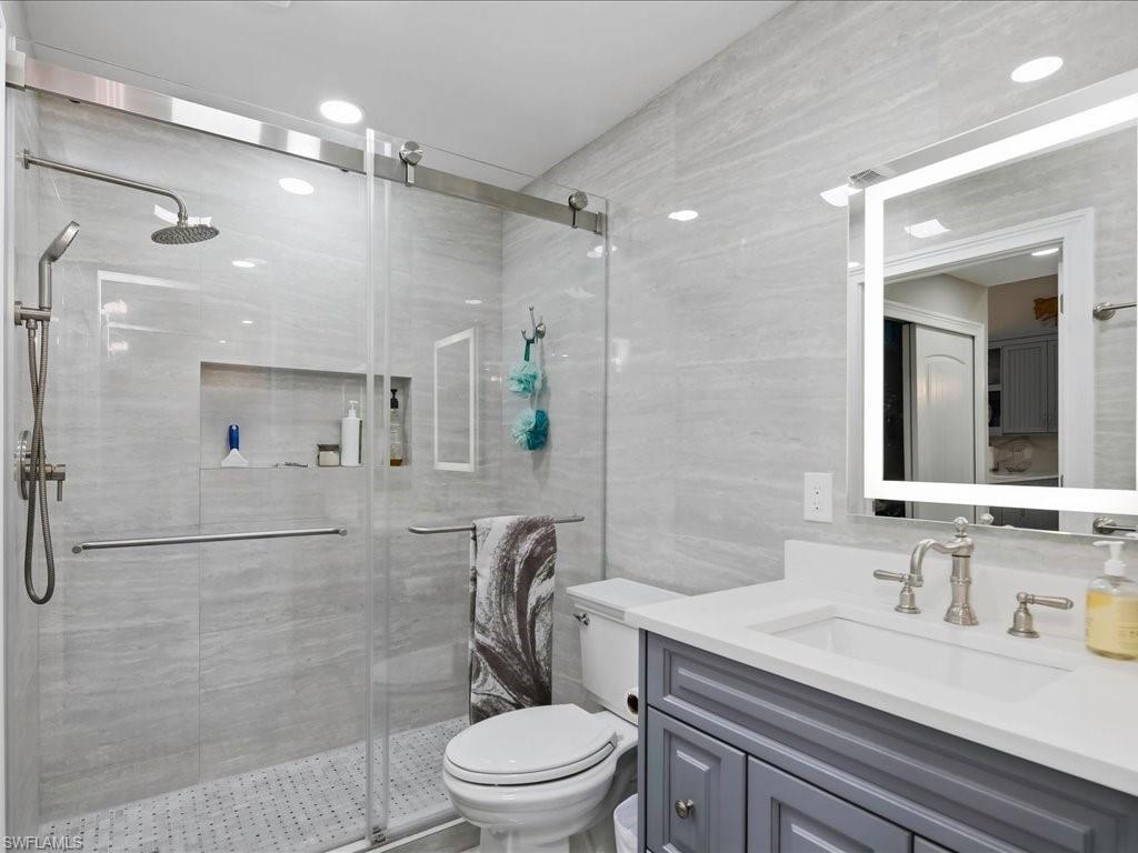 798 Wiggins Bay Dr Property Photo 24
